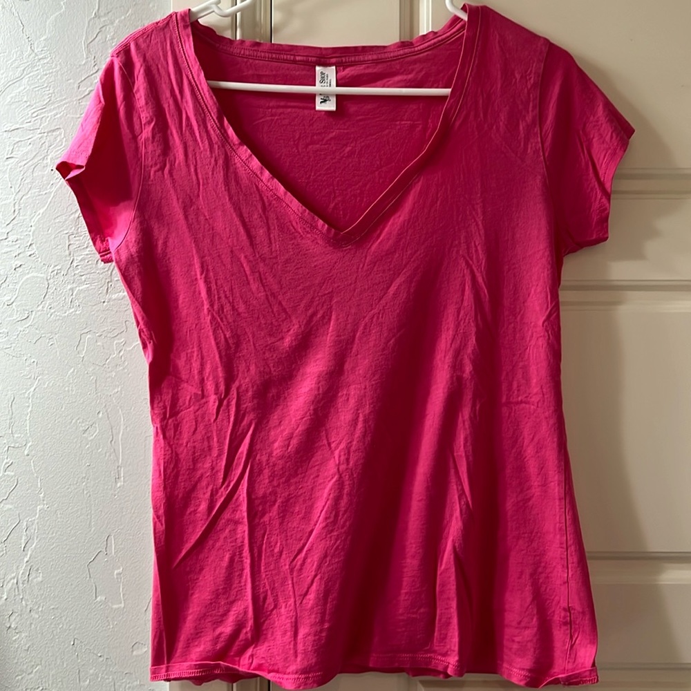 Victoria’s Secret pink v-neck t shirt